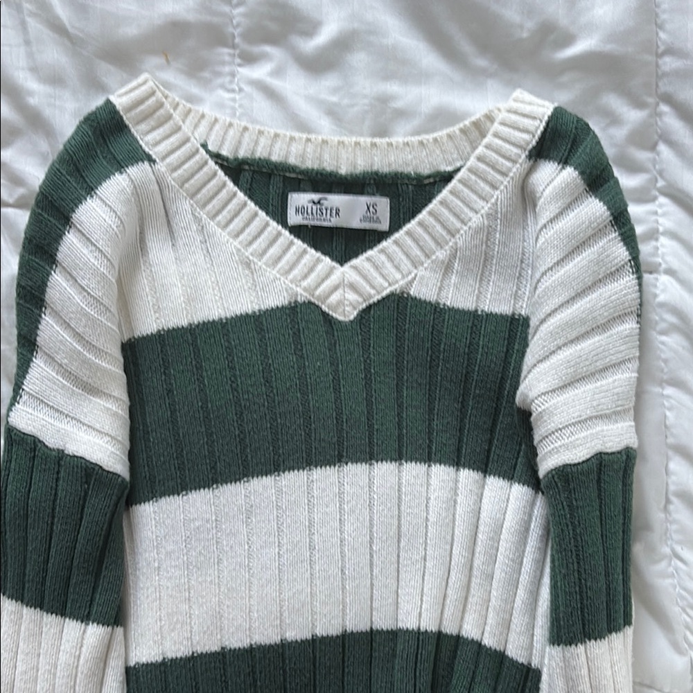 Hollister Green and White V-Neck Sweater